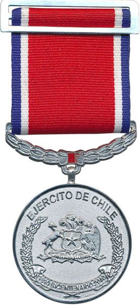 CONDECORACION EJERCITO BICENTENARIO -  2°  CLASE