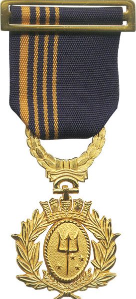 CONDECORACION SERVICIO DE LA COMANDANCIA EN JEFE DE LA ARMADA