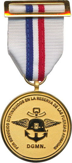 CONDECORACION DE SERVICIOS DISTINGUIDOS EN LA RESERVA DE LA FUERZAS ARMADAS