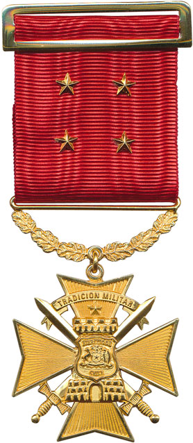 CONDECORACION COMANDANTE EN JEFE DEL EJERCITO, TRADICION FAMILIAR - MILITAR