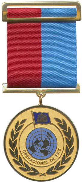 MEDALLA AL MERITO POR SERVICIOS DISTINGUIDOS EN OPERACIONES DE PAZ 1°  CLASE